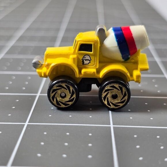 Vintage 1987 Micro Machines Road Champ Cement Truck, Made In China, Preowned - Picture 1 of 6